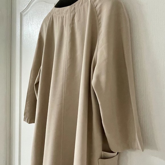 AMS Pure Beige "Duster" Coat  - Made in Barcelona, Spain - Picture 10 of 13